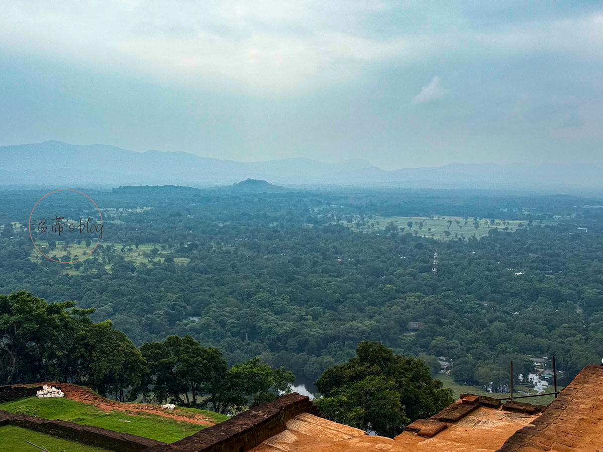 斯里蘭卡景點|獅子岩(Sigiriya)攀爬1200階梯看古代宮殿 - 第9張圖 獅子岩