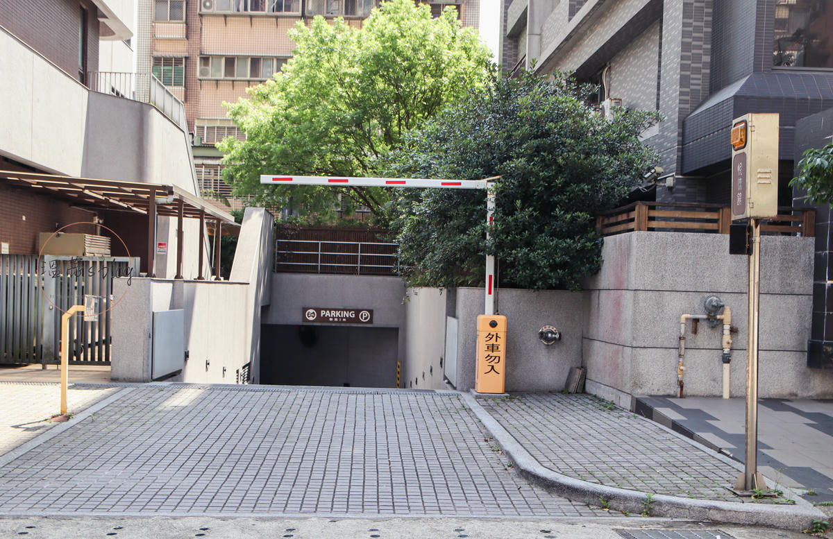 林口長庚醫院附近住宿推薦|悅徠舘 Joyfultel 豪華客房開箱 - 第2張圖 林口長庚醫院附近住宿推薦|悅徠舘 Joyfultel 豪華客房開箱