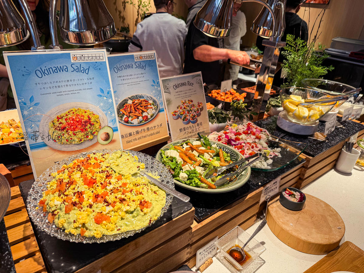 沖繩住宿|沖繩那霸旭橋托麗芙特酒店(Hotel Torifito Naha Asahibashi):旭橋站旁高CP值飯店! - 第10張圖 沖繩那霸旭橋托麗芙特酒店 早餐自助吧