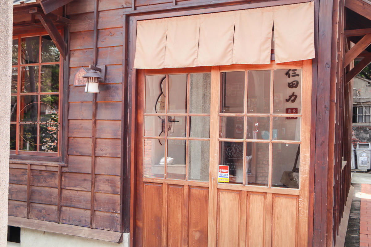 鹿港咖啡廳「仨田力 Café」老宅咖啡廳超有氛圍!甜點控必收藏下午茶名單 - 第10張圖 仨田力 Café 店內環境