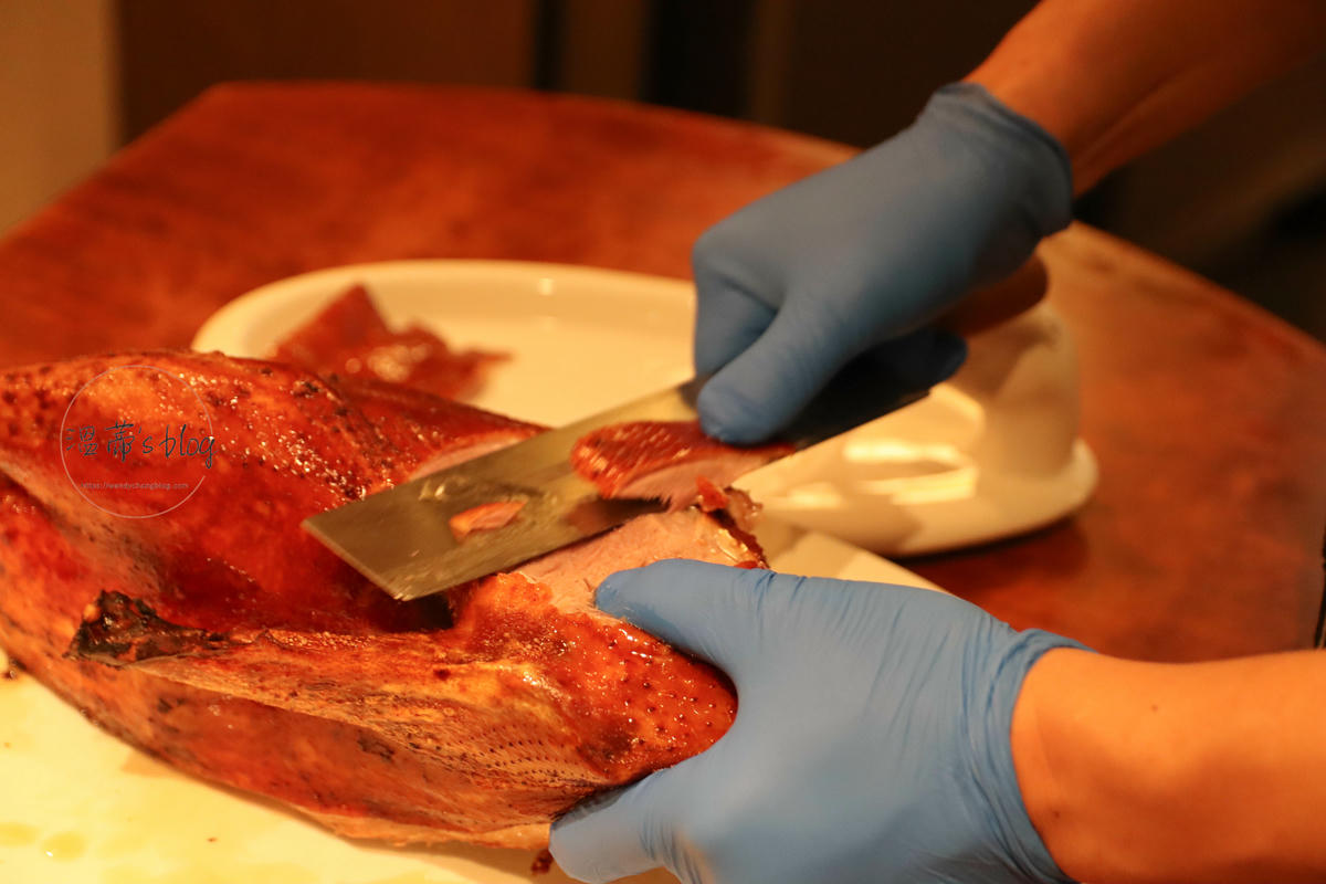 嫣紅燒鵝(半隻)2680元