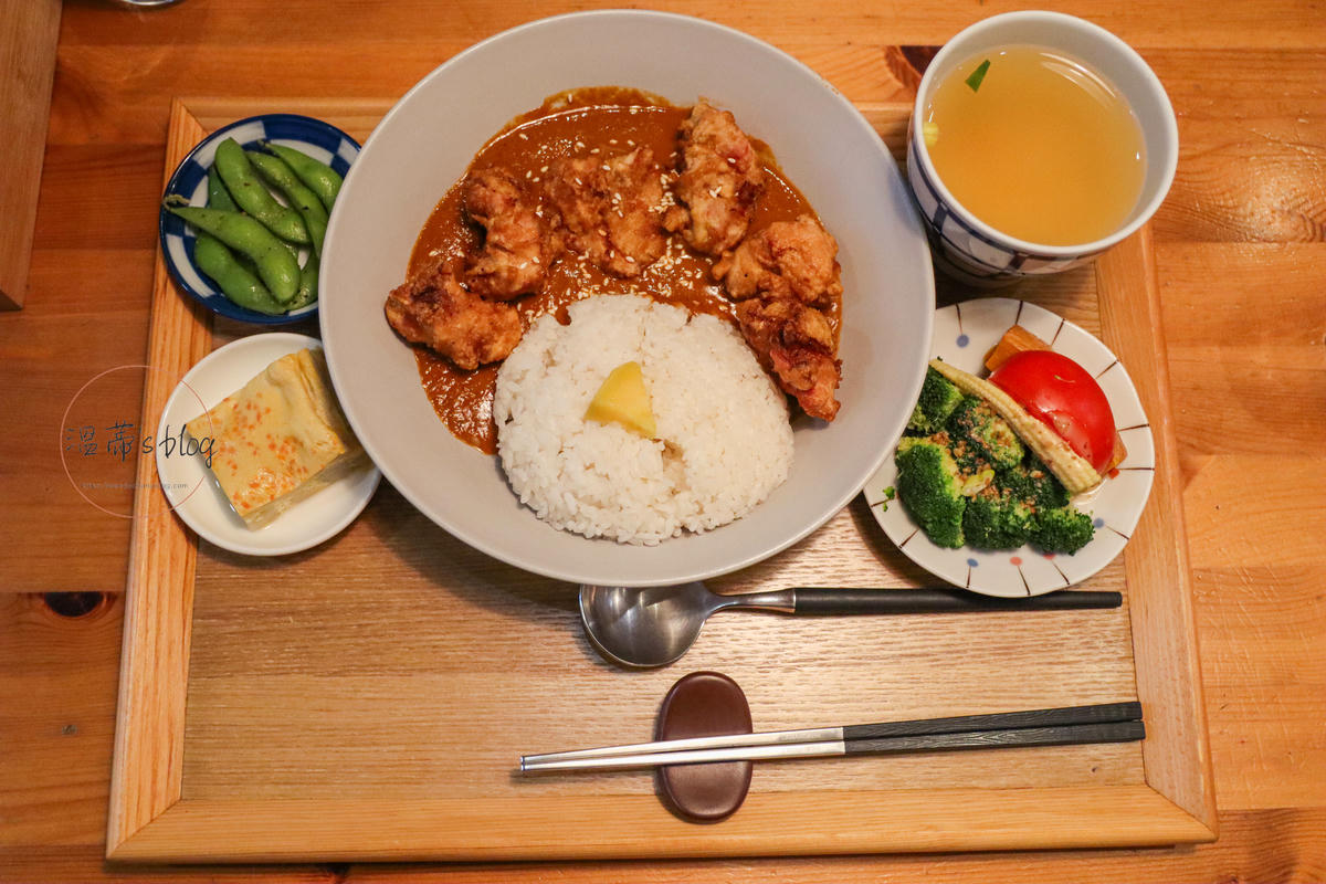 鹿港美食餐廳「禾火食堂」在地人推薦的家常料理,充滿人情味的食堂-附菜單 - 第23張圖 秘製奶油咖哩唐揚雞340元