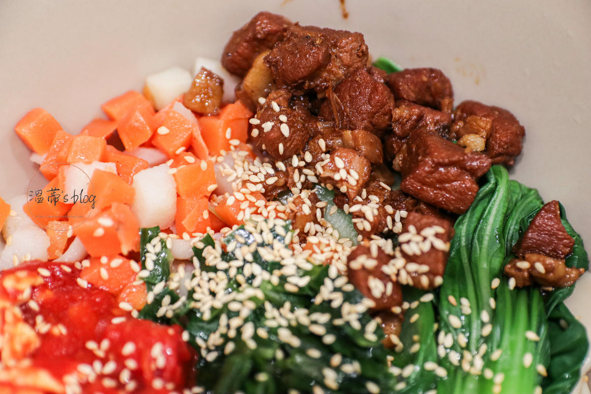 新北板橋餐廳「秦朝老碗麵」必吃手工扯麵、肉夾饃!開店30分鐘就客滿的人氣陝西美食-附菜單 - 第9張圖 老碗手扯麵套餐230元(招牌油潑)