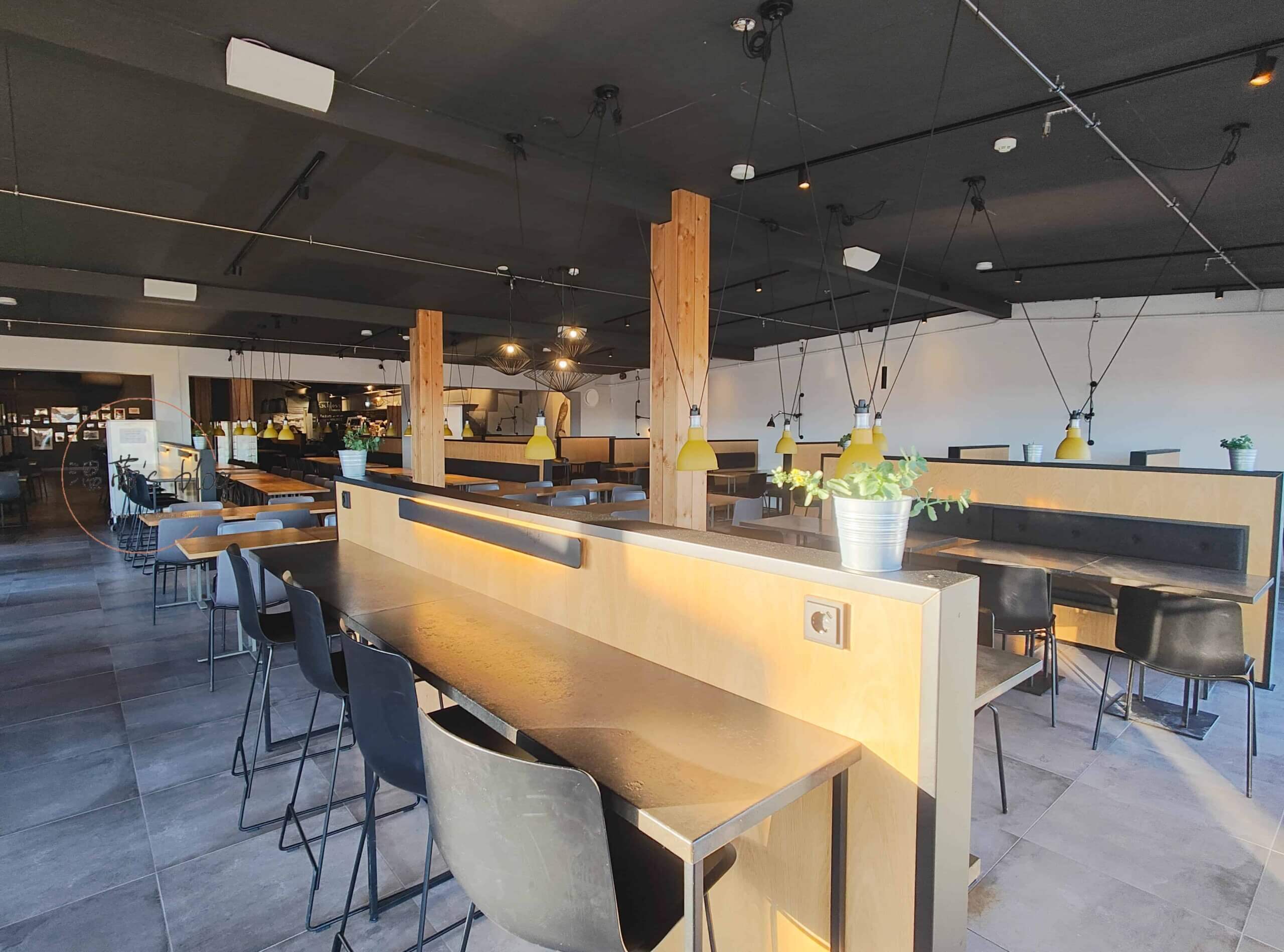 Gullfoss-Panorama Restaurant-Cafe-Shop店內座位