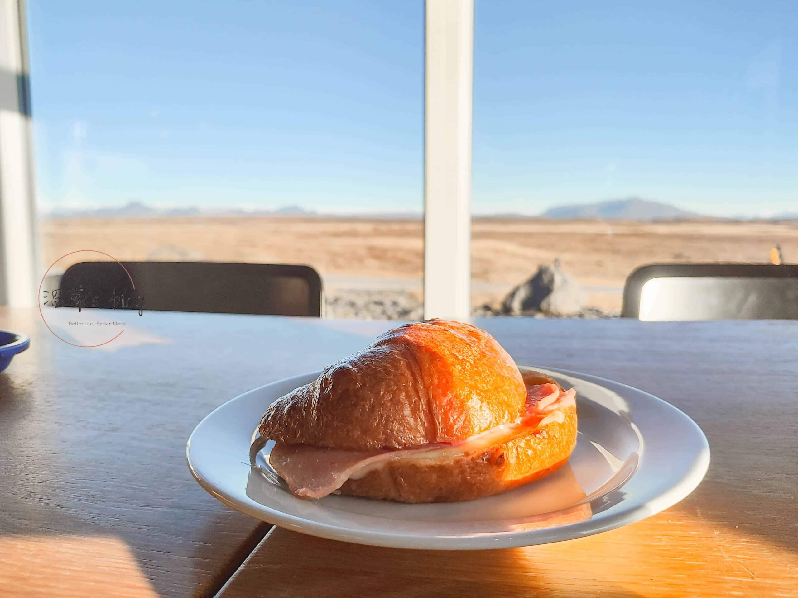 Gullfoss-Panorama Restaurant-Cafe-Shop Croissant with Ham & Cheese 990 ISK